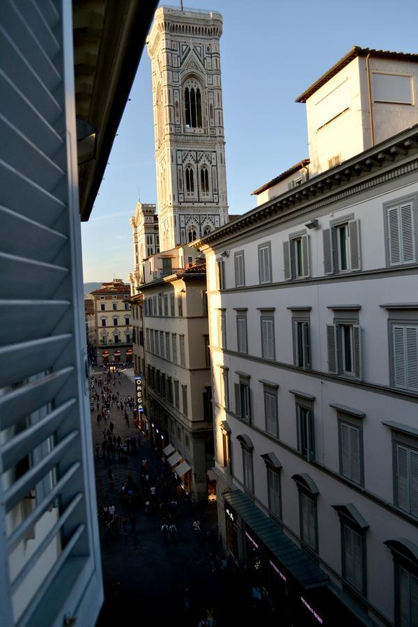 Bed and Breakfast Domus Duomo Florenz Exterior foto